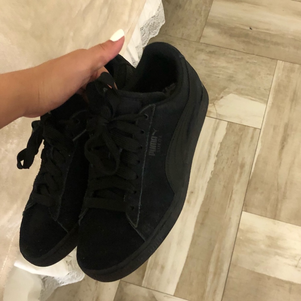 Black pumas